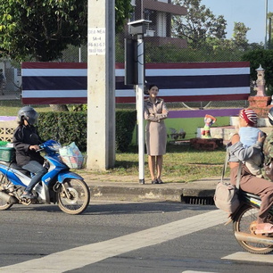 681110รับเด็ก